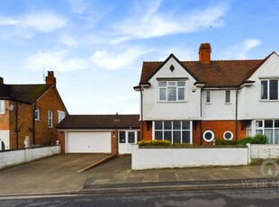 4 bedroom semi-detached house for sale in Ennerdale Road, Spinney Hill, Northampton, NN3