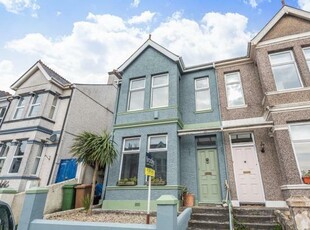 4 bedroom semi-detached house for sale in Fairfield Avenue, Peverell, Plymouth, Devon, PL2