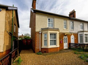 4 bedroom semi-detached house for sale in Garton End Road, Peterborough, PE1