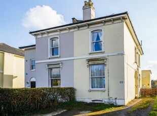 4 bedroom semi-detached house for sale in Gloucester Road, Cheltenham, GL51