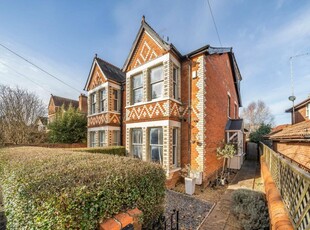 4 bedroom semi-detached house for sale in Highmoor Road, Caversham Heights, RG4
