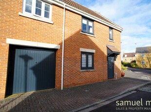 4 bedroom semi-detached house for sale in Minnow Close, Swindon, Wiltshire, SN25