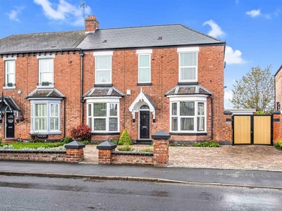 4 bedroom semi-detached house for sale in New Road, Water Orton, Birmingham, B46