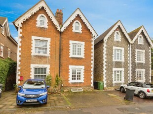 4 bedroom semi-detached house for sale in Nightingale Rd, Guildford, GU1