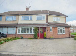4 bedroom semi-detached house for sale in Penzance Close, Old Springfield, Chelmsford, CM1
