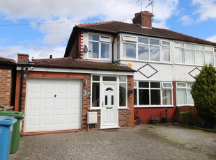 4 bedroom semi-detached house for sale in Rossall Road, Great Sankey, Great Sankey, WA5