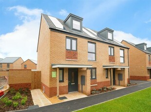 4 bedroom semi-detached house for sale in Tai Cae'r Castell, Rumney, Cardiff, CF3