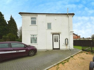 4 bedroom semi-detached house for sale in The Oval, Gloucester, Gloucestershire, GL1