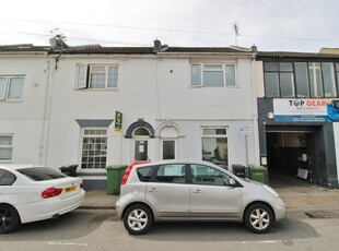 4 bedroom terraced house for sale in Baileys Road, Southsea, PO5