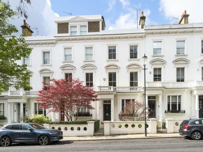 4 bedroom terraced house for sale in Campden Hill Road, Kensington, London, W8