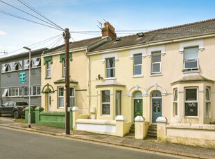 4 bedroom terraced house for sale in Cattedown Road, Plymouth, Devon, PL4