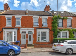 4 bedroom terraced house for sale in Collingwood Road, Abington, Northampton, NN1