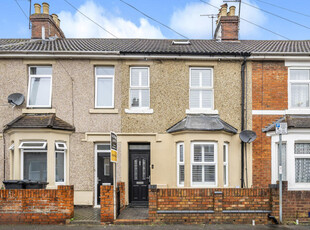 4 bedroom terraced house for sale in Dean Street, Even Swindon, Swindon, Wiltshire, SN1