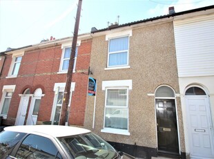 4 bedroom terraced house for sale in Eton Road, PO5