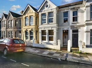 4 bedroom terraced house for sale in Glen Park Avenue, Plymouth, PL4