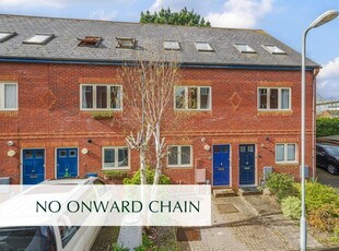 4 bedroom terraced house for sale in Haven Road, Exeter, Devon, EX2