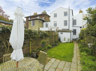 4 bedroom town house for sale in St Dunstans Terrace, Canterbury, CT2