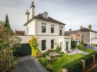 5 bedroom detached house for sale in Clifton Road, Winchester, Hampshire, SO22