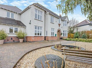 5 bedroom detached house for sale in East End Road, Charlton Kings, Cheltenham, Gloucestershire, GL53