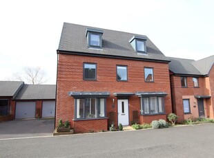 5 bedroom detached house for sale in Flint Field Way, Tithebarn, Exeter, EX1