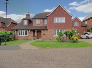 5 bedroom detached house for sale in Horseshoe Drive, Over, Gloucester, GL2