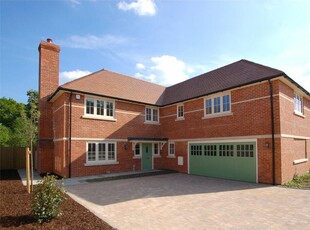 5 bedroom detached house for sale in Moatenden, Vauxhall Lane, Southborough, Tunbridge Wells, Kent, TN4