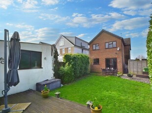5 bedroom detached house for sale in Oakdale, BH15