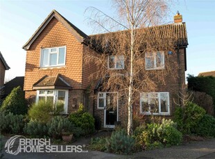 5 bedroom detached house for sale in Pollards Green, Chelmsford, Essex, CM2