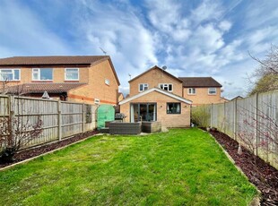 5 bedroom detached house for sale in Rosemary Close, Abbeydale, Gloucester, GL4