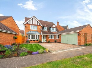 5 bedroom detached house for sale in Samwell Way, Hunsbury Meadows, Northamptonshire, NN4
