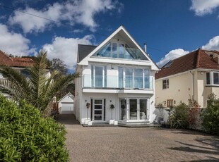 5 bedroom detached house for sale in Sandbanks Road, Lilliput, Poole, BH14