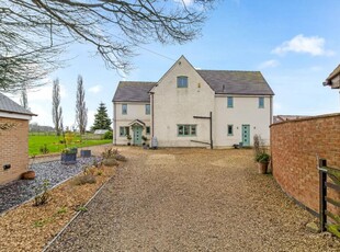 5 bedroom detached house for sale in Sticky Lane, Hardwicke, Gloucester, Gloucestershire, GL2