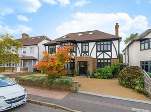 5 bedroom detached house for sale in The Mead, West Wickham, BR4