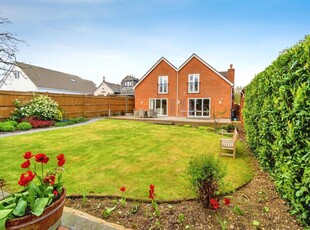 5 bedroom detached house for sale in Upton Crescent, Nursling, Southampton, SO16