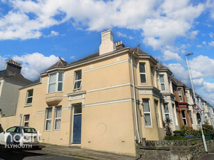 5 bedroom end of terrace house for sale in Chaddlewood Avenue, Plymouth, PL4
