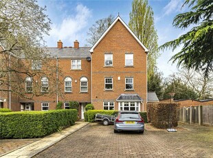 5 bedroom end of terrace house for sale in Hyde Place, Summertown, OX2