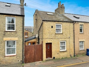 5 bedroom end of terrace house for sale in York Street, Cambridge, CB1