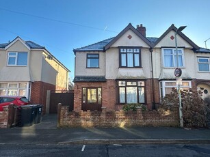 5 bedroom house for sale in Deans Way, Gloucester, GL1
