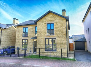 5 bedroom link detached house for sale in Clover Drive, Cheltenham, Gloucestershire, GL52