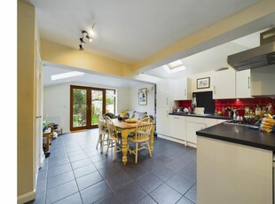 5 bedroom semi-detached house for sale in Bartlemas Road, Oxford, OX4