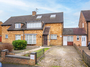 5 bedroom semi-detached house for sale in Collyer Road, London Colney, St. Albans, Hertfordshire, AL2
