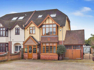 5 bedroom semi-detached house for sale in Havant Road, Drayton, Hampshire, PO6