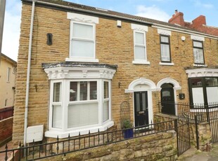5 bedroom semi-detached house for sale in Park Road, Mexborough, S64
