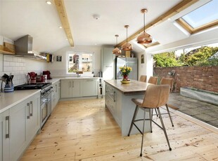 5 bedroom terraced house for sale in Exeter, Devon, EX4
