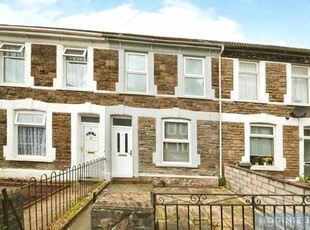 5 bedroom terraced house for sale in Harriet Street, Cathays, Cardiff, CF24