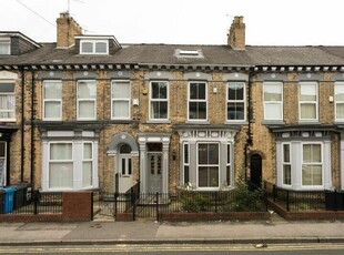 5 bedroom terraced house for sale in Peel Street, Hull, HU3