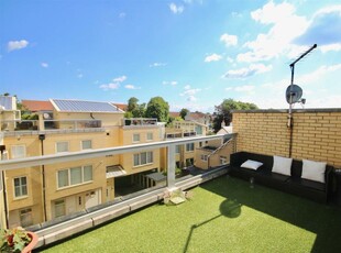5 bedroom town house for sale in Admiral Square, Southsea, Hampshire, PO5