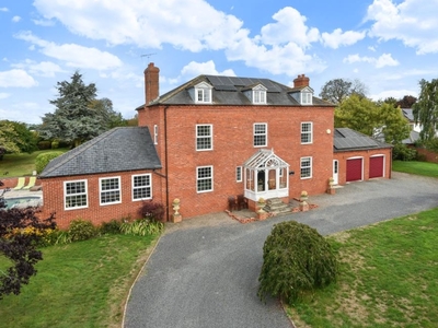 6 Bed House To Rent in Leominster, Herefordshire, HR6 - 692