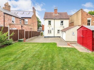 6 bedroom detached house for sale in Alma Road, St. Albans, Herts, AL1
