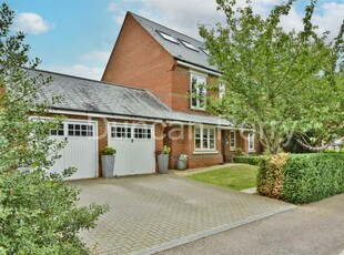 6 bedroom detached house for sale in Farm Crescent, London Colney, St. Albans, AL2